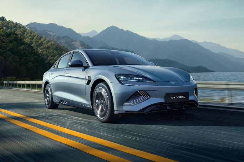 Duy trì tốc độ ổn định là cách đơn giản và hiệu trong việc tiết kiệm pin cho xe