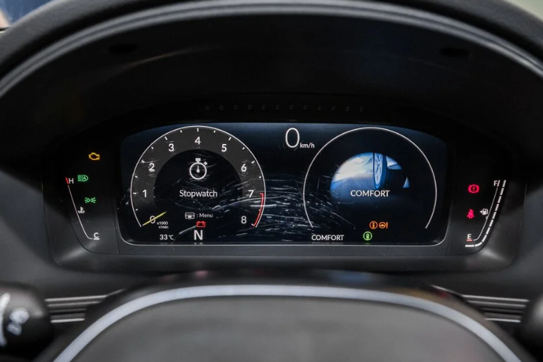 Chế độ lái phù hợp rất quang trọng khi trời mưa