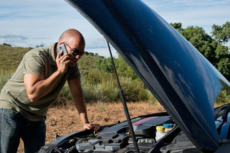 Động cơ ô tô có vấn đề