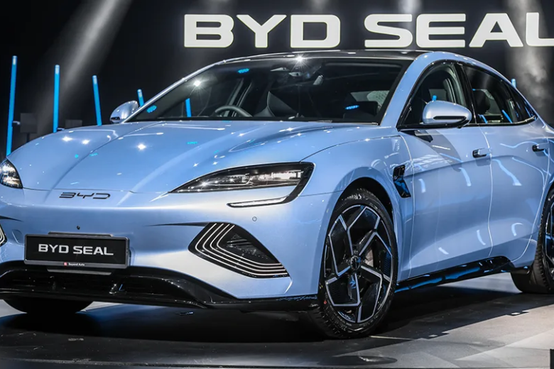 mua xe BYD chơi Tết