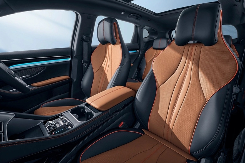 Đánh giá BYD Sealion 6